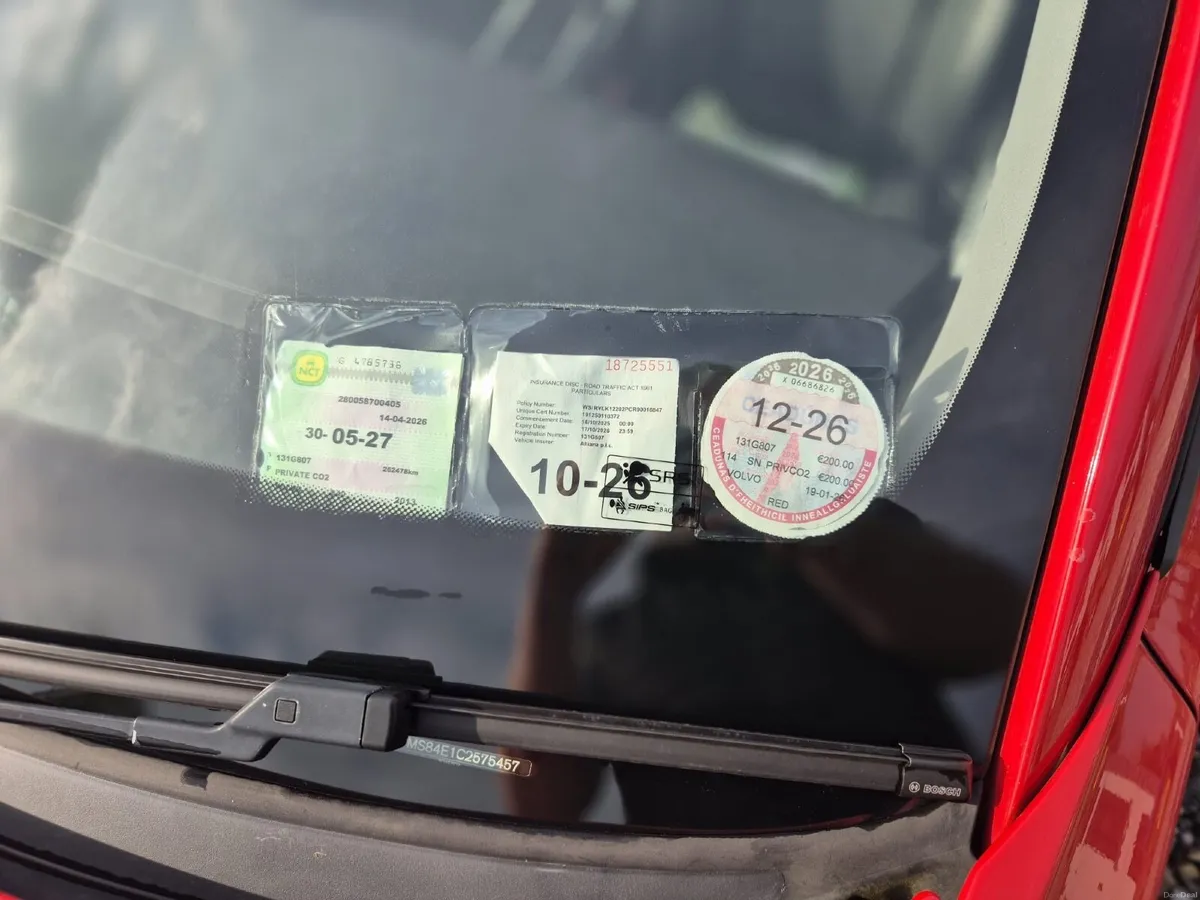 Volvo S40 2013 - Image 2