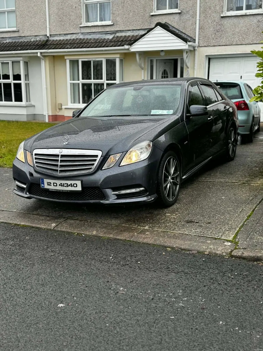 Mercedes-Benz E200d - Image 4