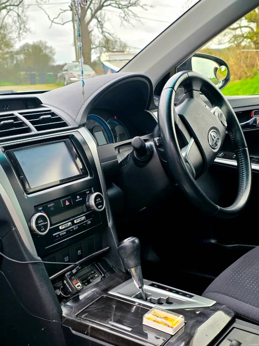 TOYOTA CAMRY 2013 Petrol Hybrid - Image 6