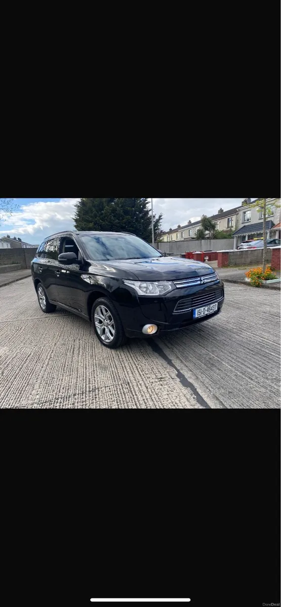 Mitsubishi Outlander - Image 1