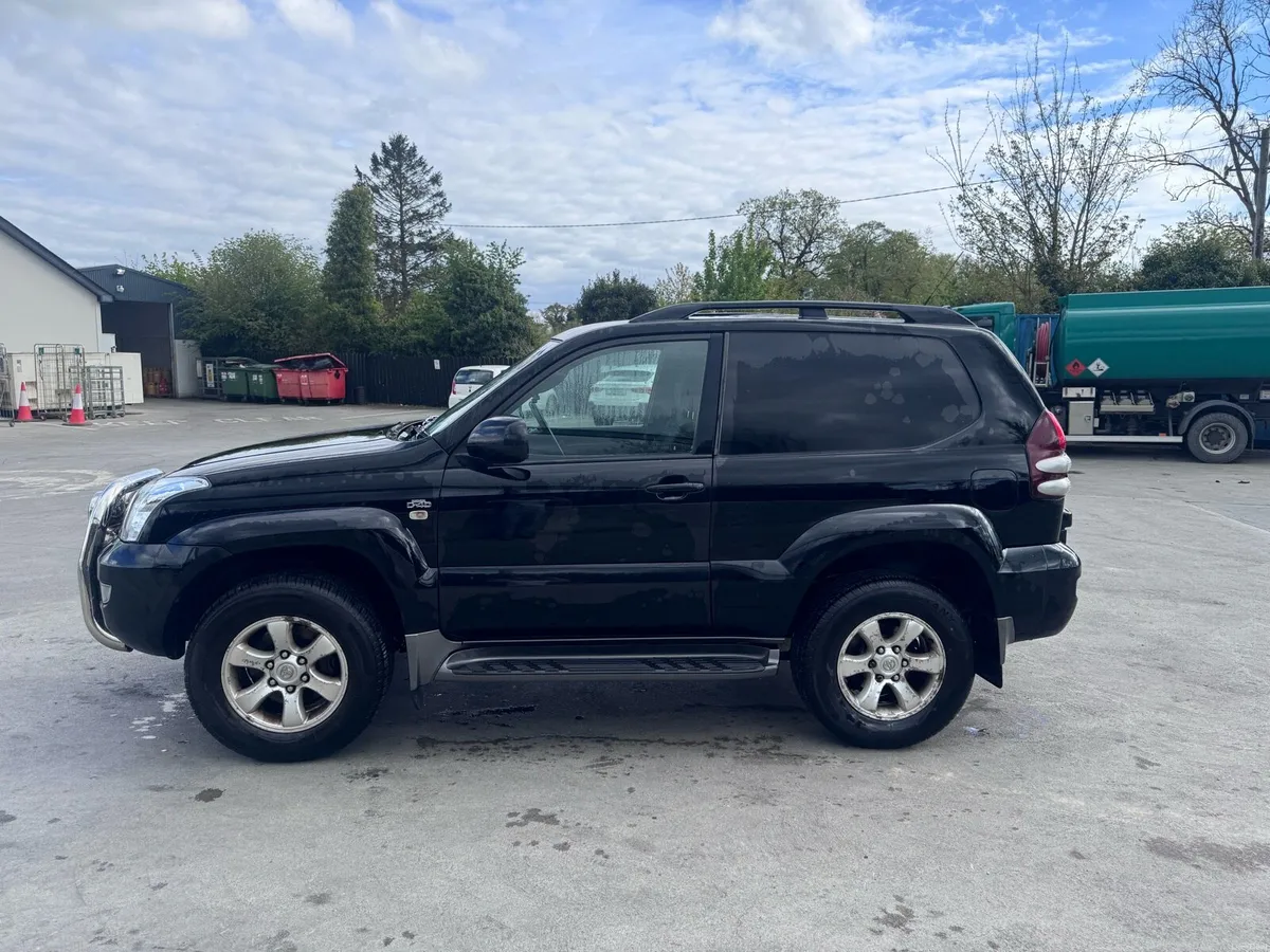 Toyota landcruiser - Image 3