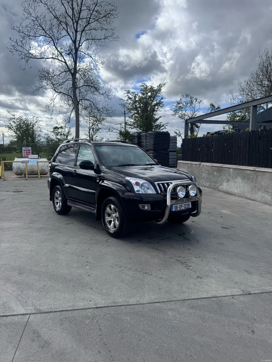 Toyota landcruiser - Image 1