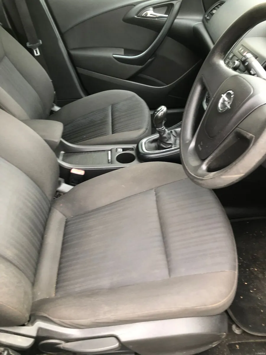 2011 Opel Astra for sale - Image 3