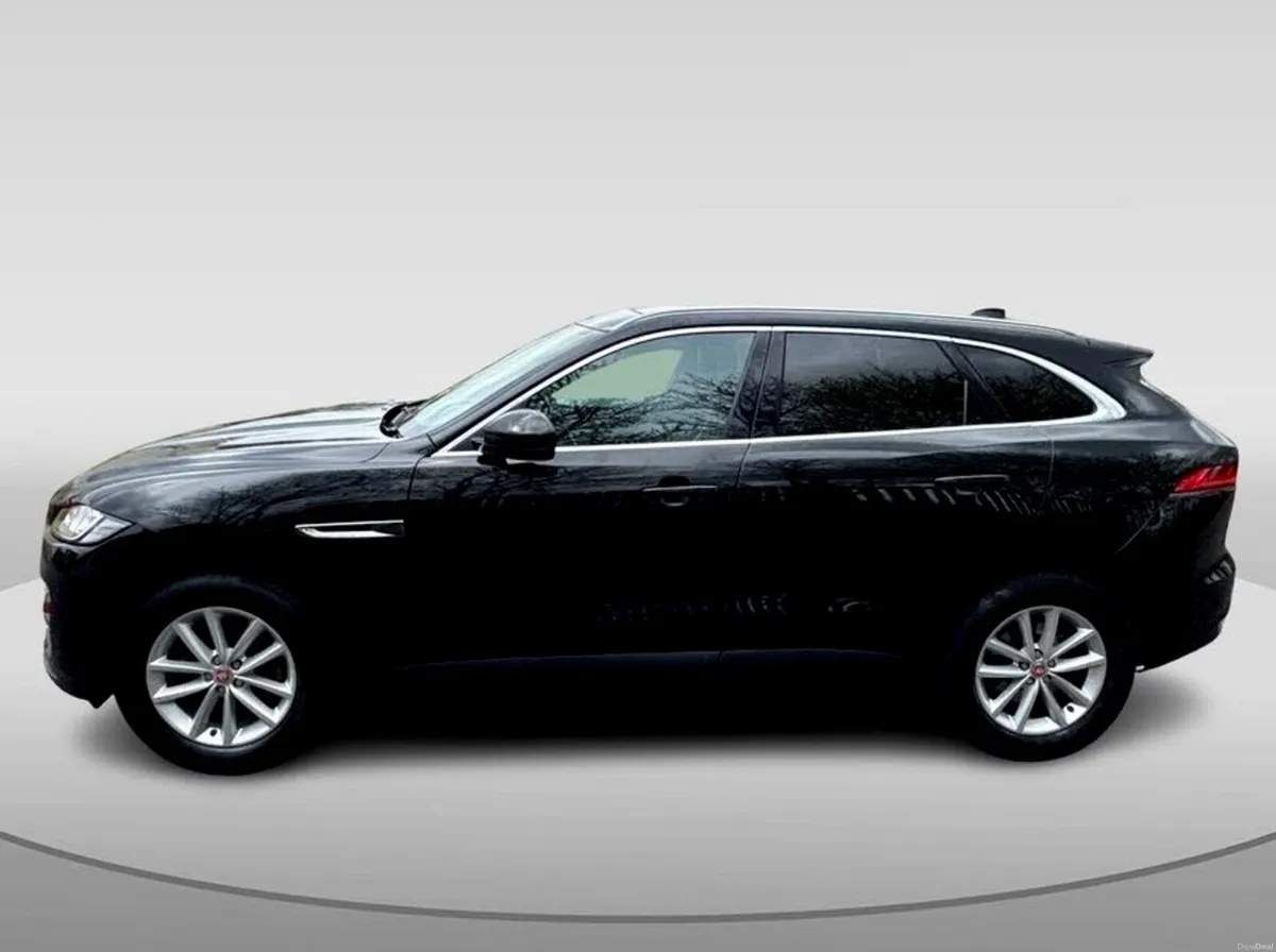 Jaguar F-PACE Prestige - Image 2
