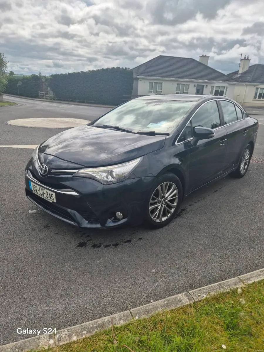 Toyota Avensis Diesel  One  Owner - Image 4