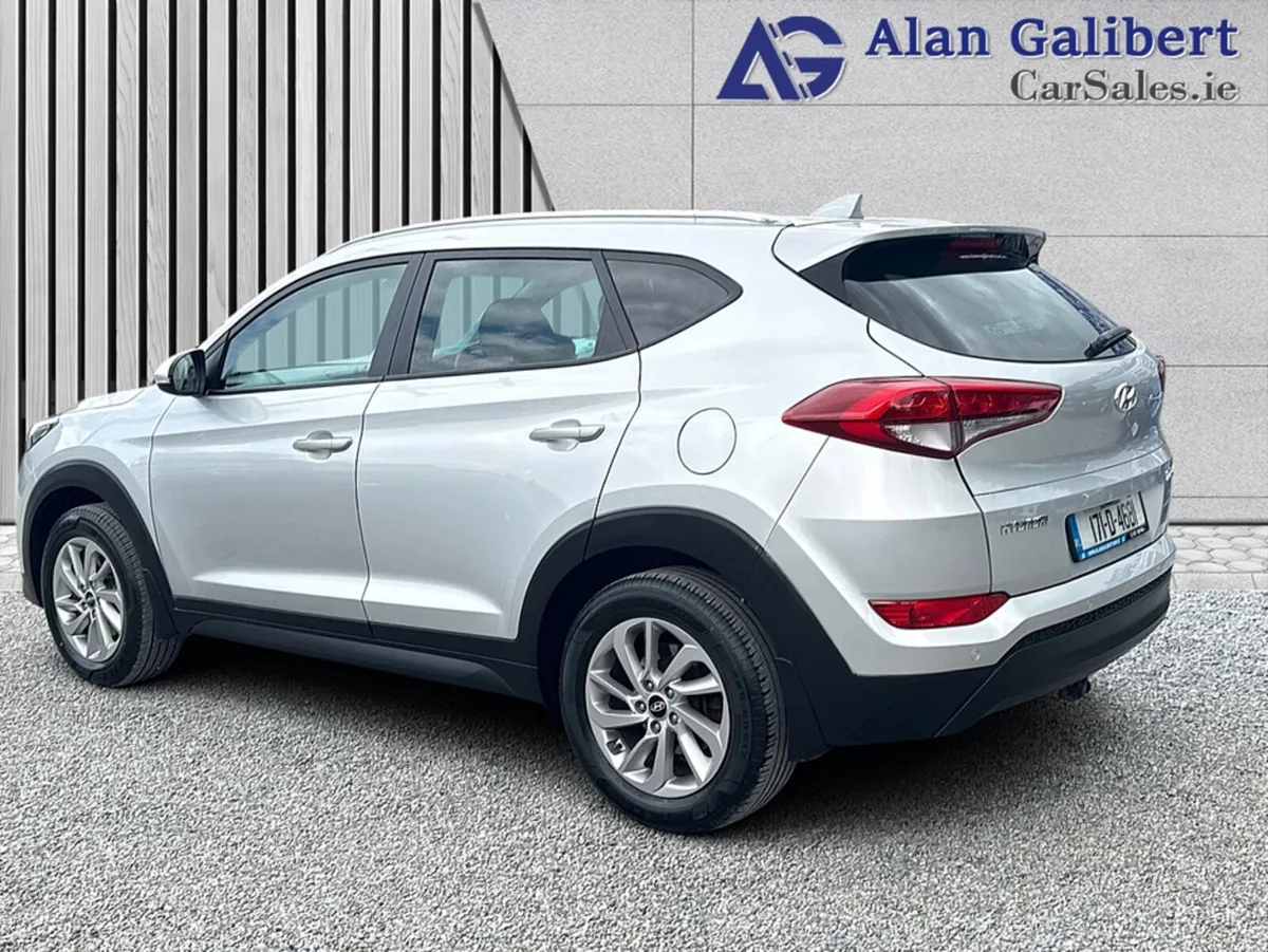 Hyundai Tucson 1.7 DIESEL EXECUTIVE - Image 2