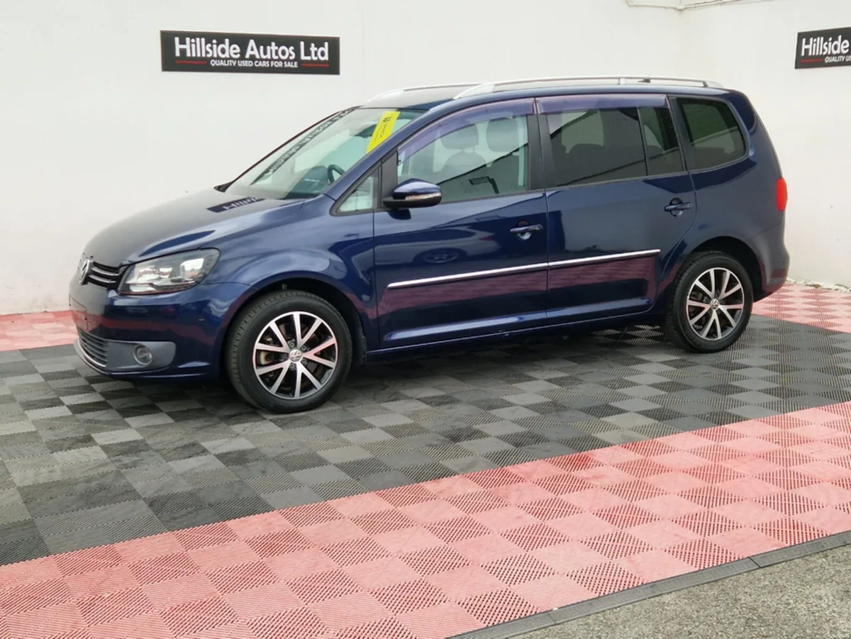 Volkswagen Touran HIGHLINE 1.4 PETROL AUTOMATIC 7 - Image 5