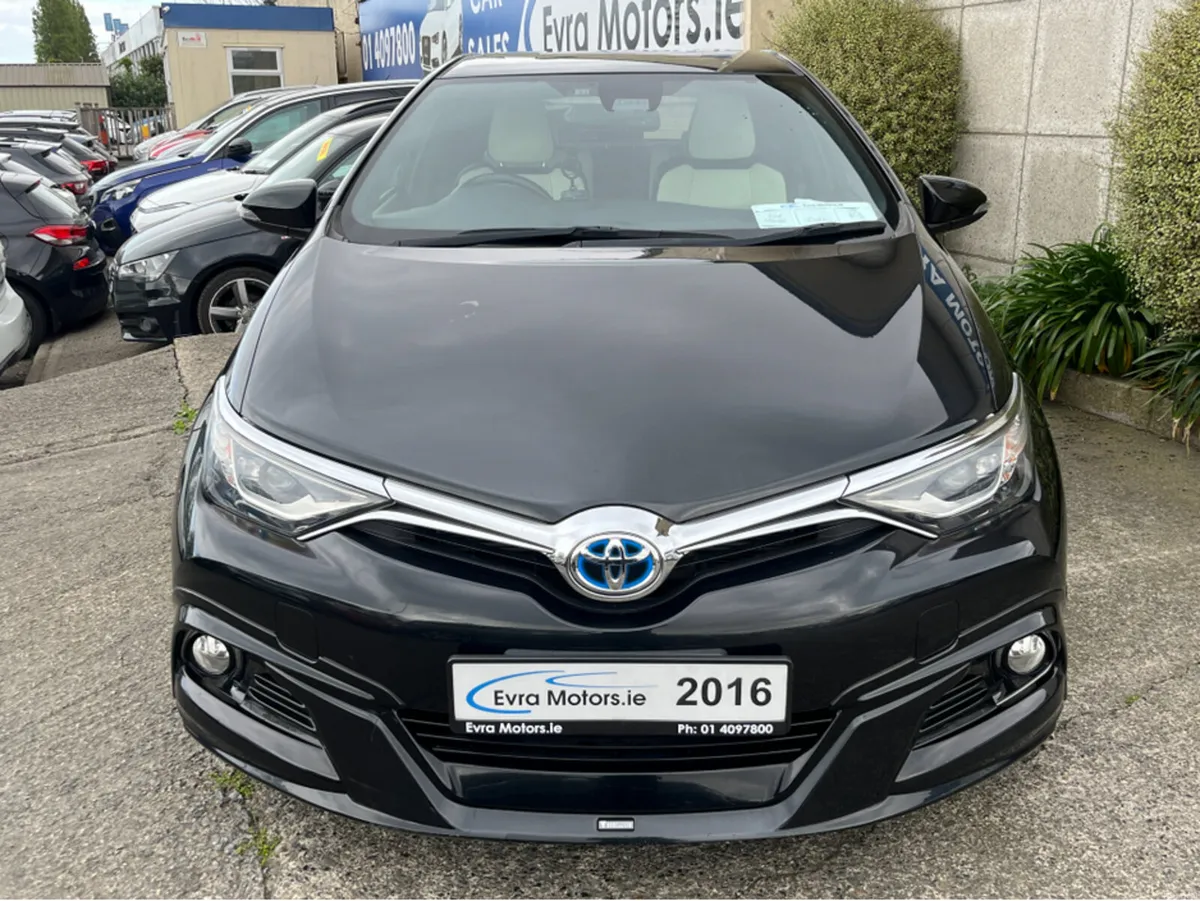 Toyota Auris G MODELLISTA AUTOMATIC HYBRID 1.8 PET - Image 2