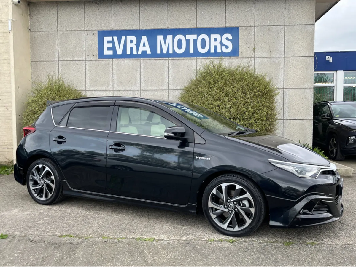 Toyota Auris G MODELLISTA AUTOMATIC HYBRID 1.8 PET - Image 3