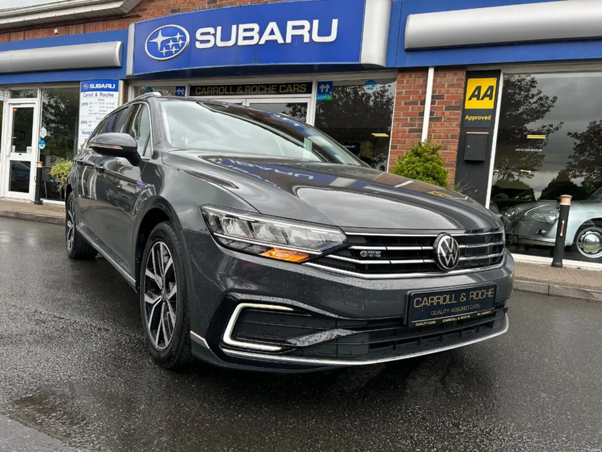 Volkswagen Passat GTE S-A DSG - PHEV Touring {Esta - Image 1