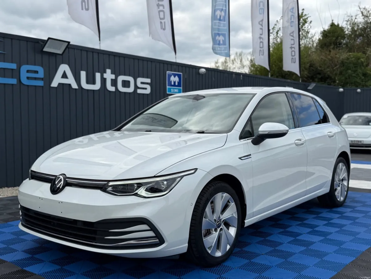 Volkswagen Golf E-TSI - SPORT - 1.5 PETROL HYBRID - Image 2