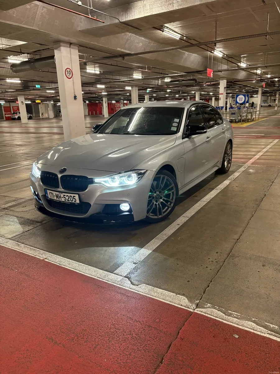 BMW 330e m sport shadow edition - Image 3