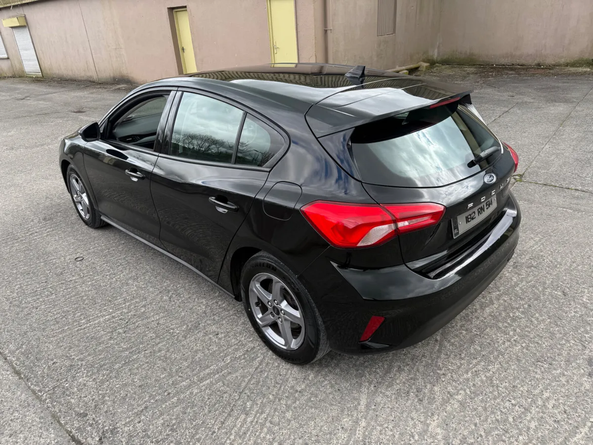 18 Ford Focus 1.5 NCT 4/28 New model - Image 4