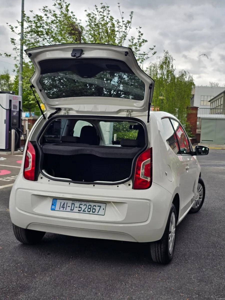 Volkwagen Up Automatic 2014 - Image 2