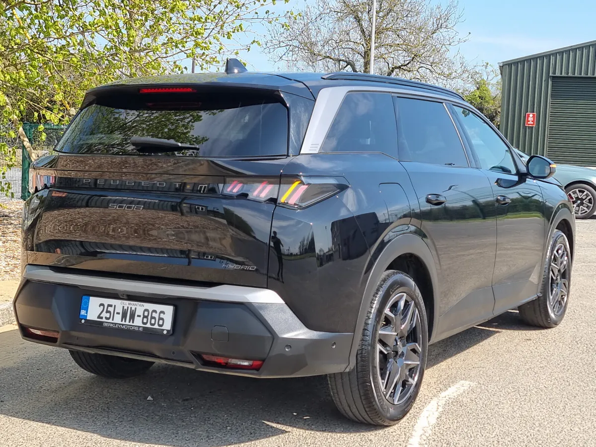 Automatic Peugeot 5008 2025 . Hybrid 7seater - Image 3