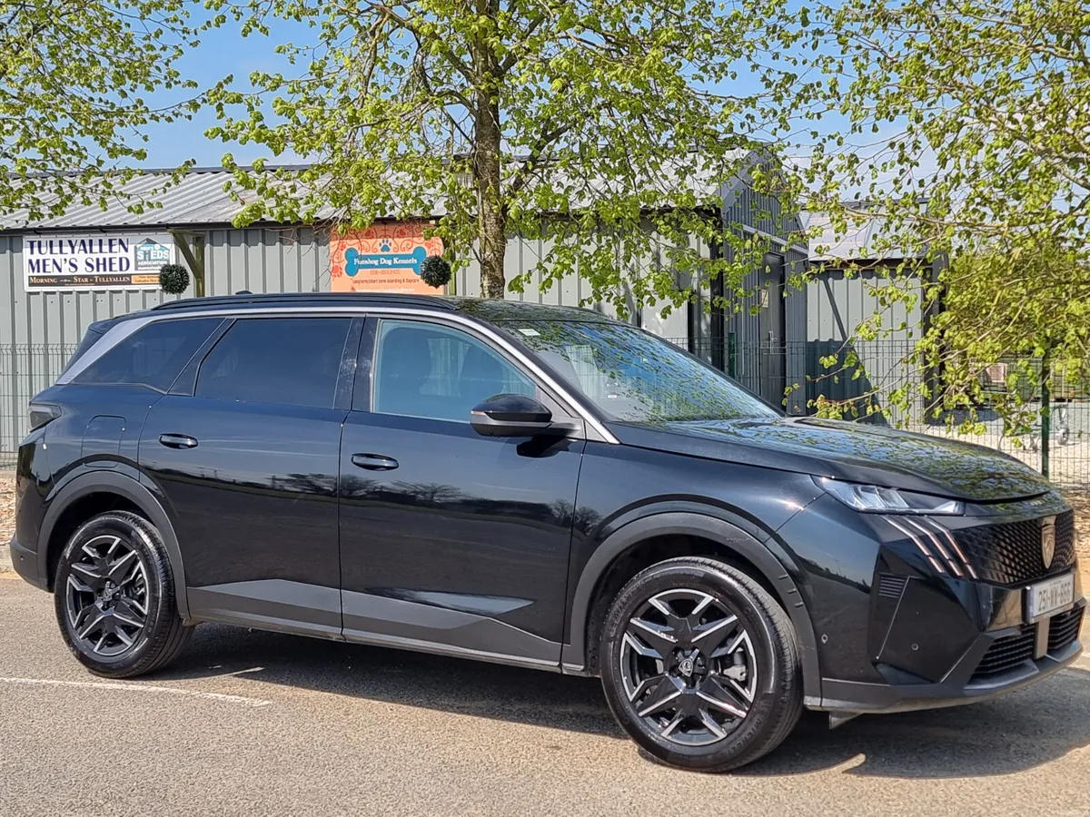 Automatic Peugeot 5008 2025 . Hybrid 7seater - Image 6