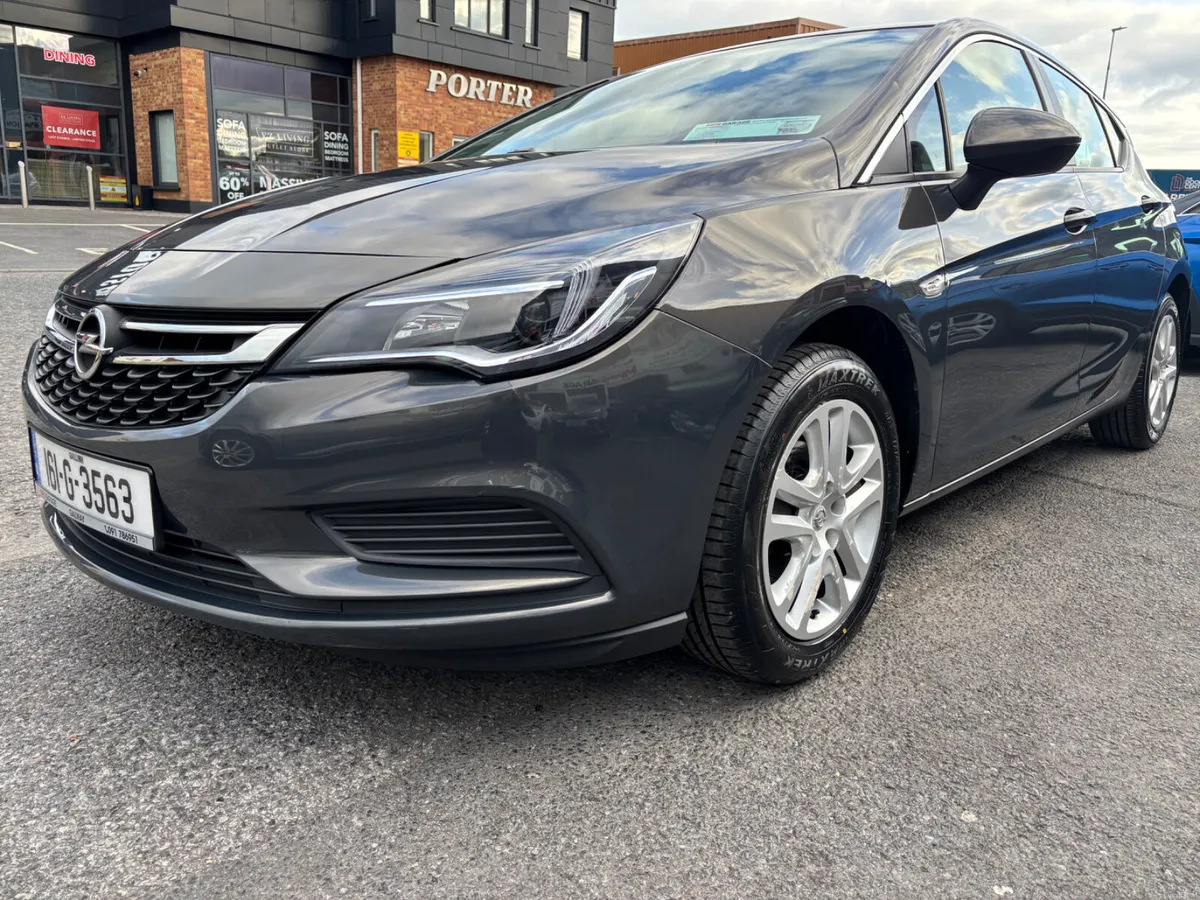 2016  Opel Astra 1.4 Petrol 100PS - Image 2