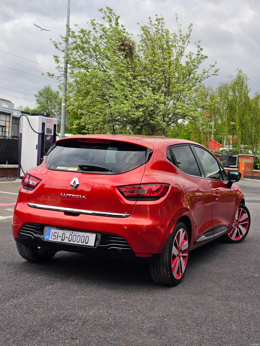 Renault Clio/Lutecia  Automatic 2015 - Image 2