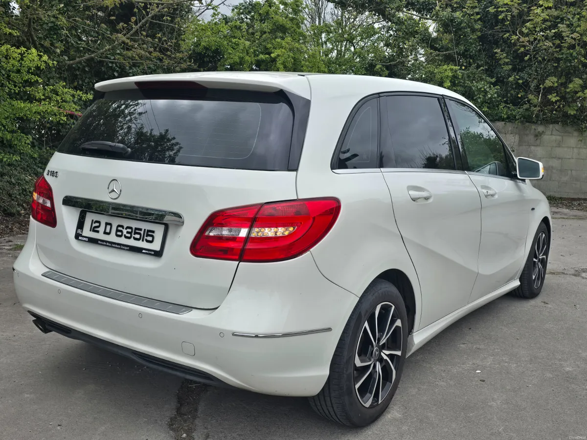 €5990 Mercedes-Benz B-Class 2012 automatic €5990 - Image 2