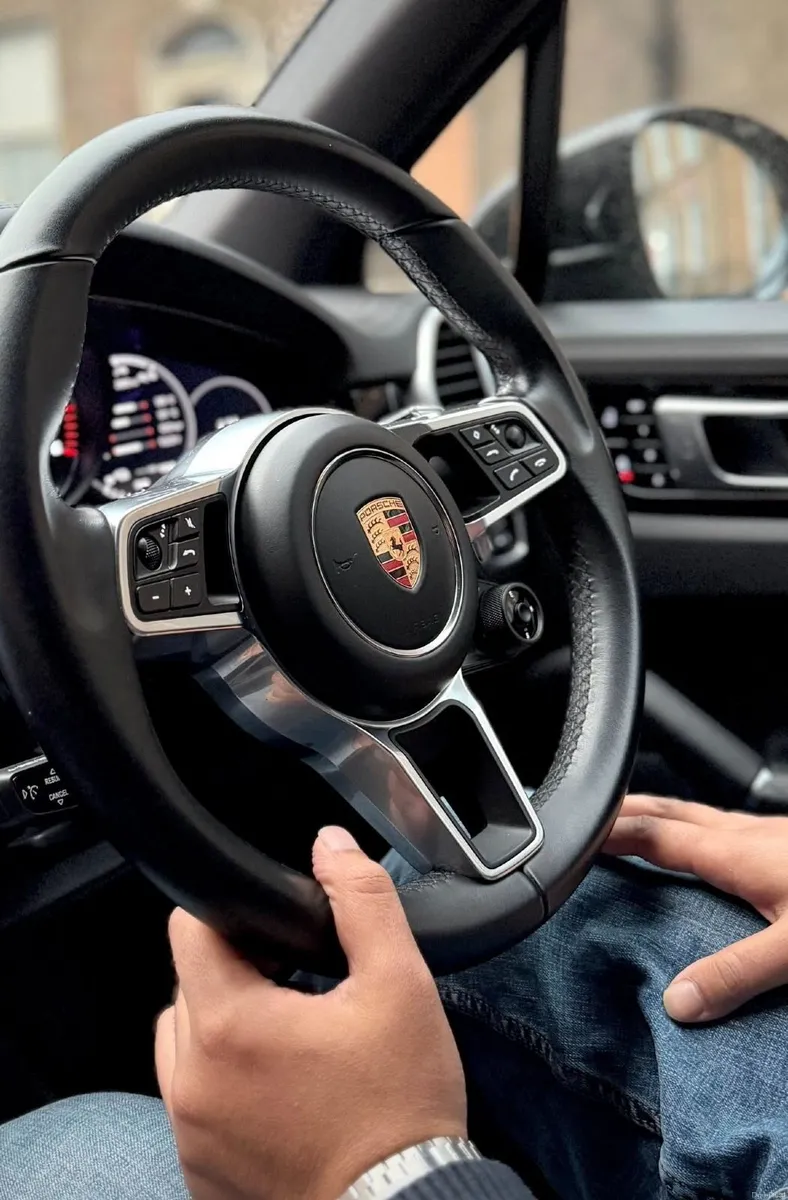Porsche Cayenne 2020 - Image 3