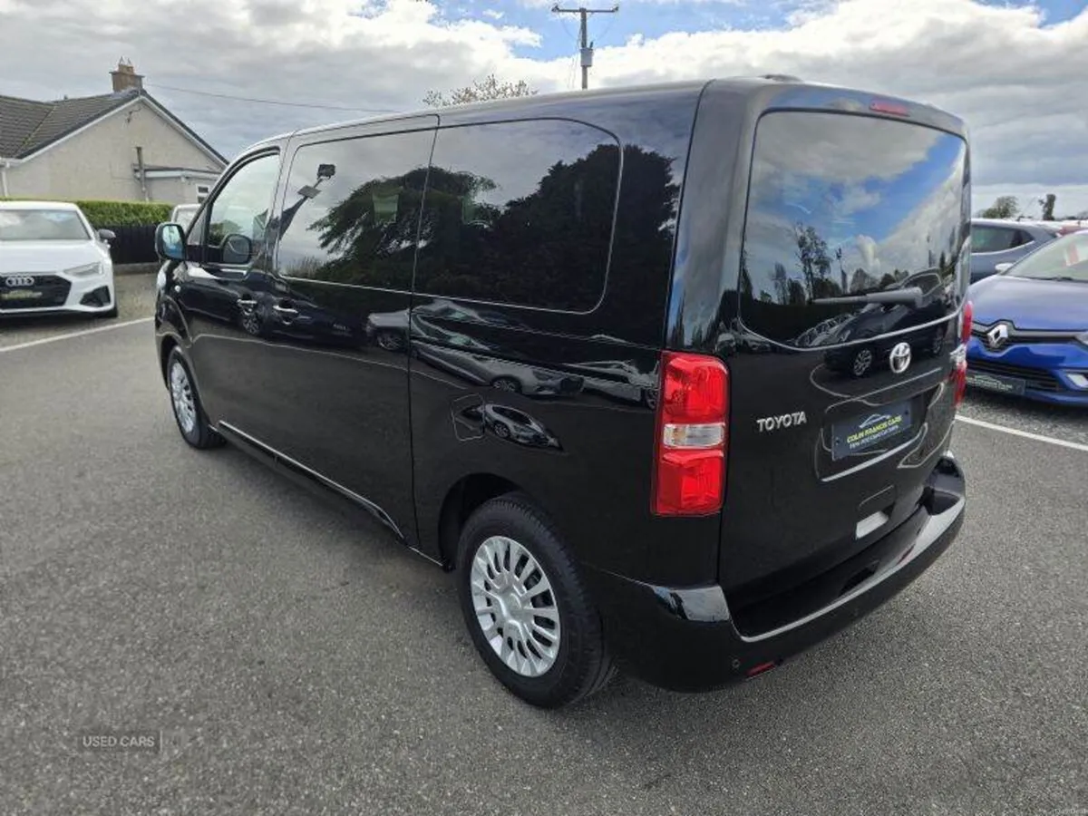 Toyota Proace Shuttle Medium - Image 3