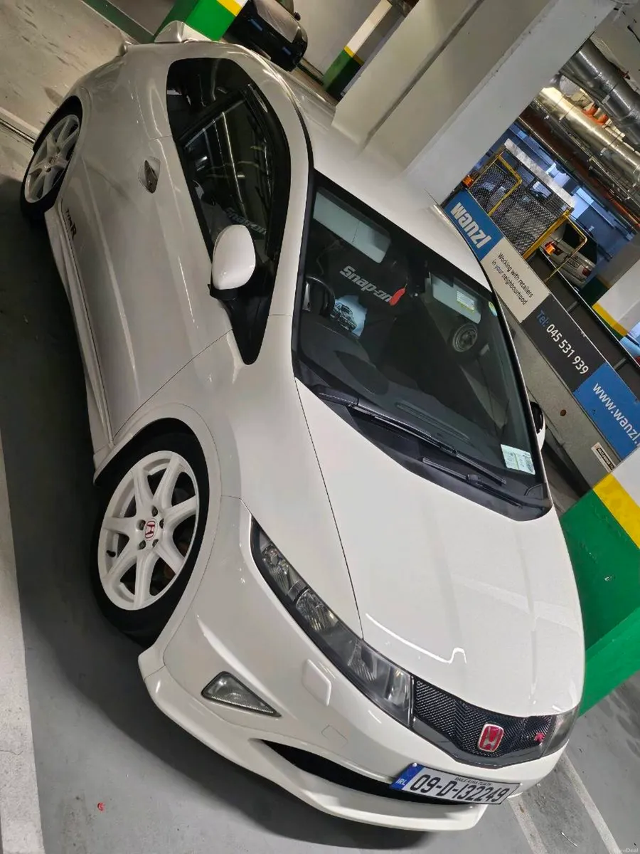 Honda Civic Fn2 - Image 1