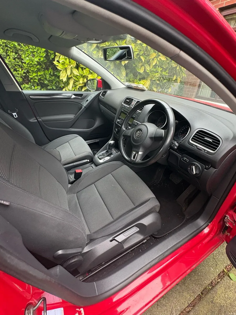 VW Golf (Automatic) Diesel - Image 4