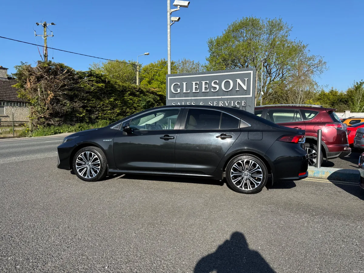 191 Toyota Corolla Luna Sport Hybrid Automatic - Image 2