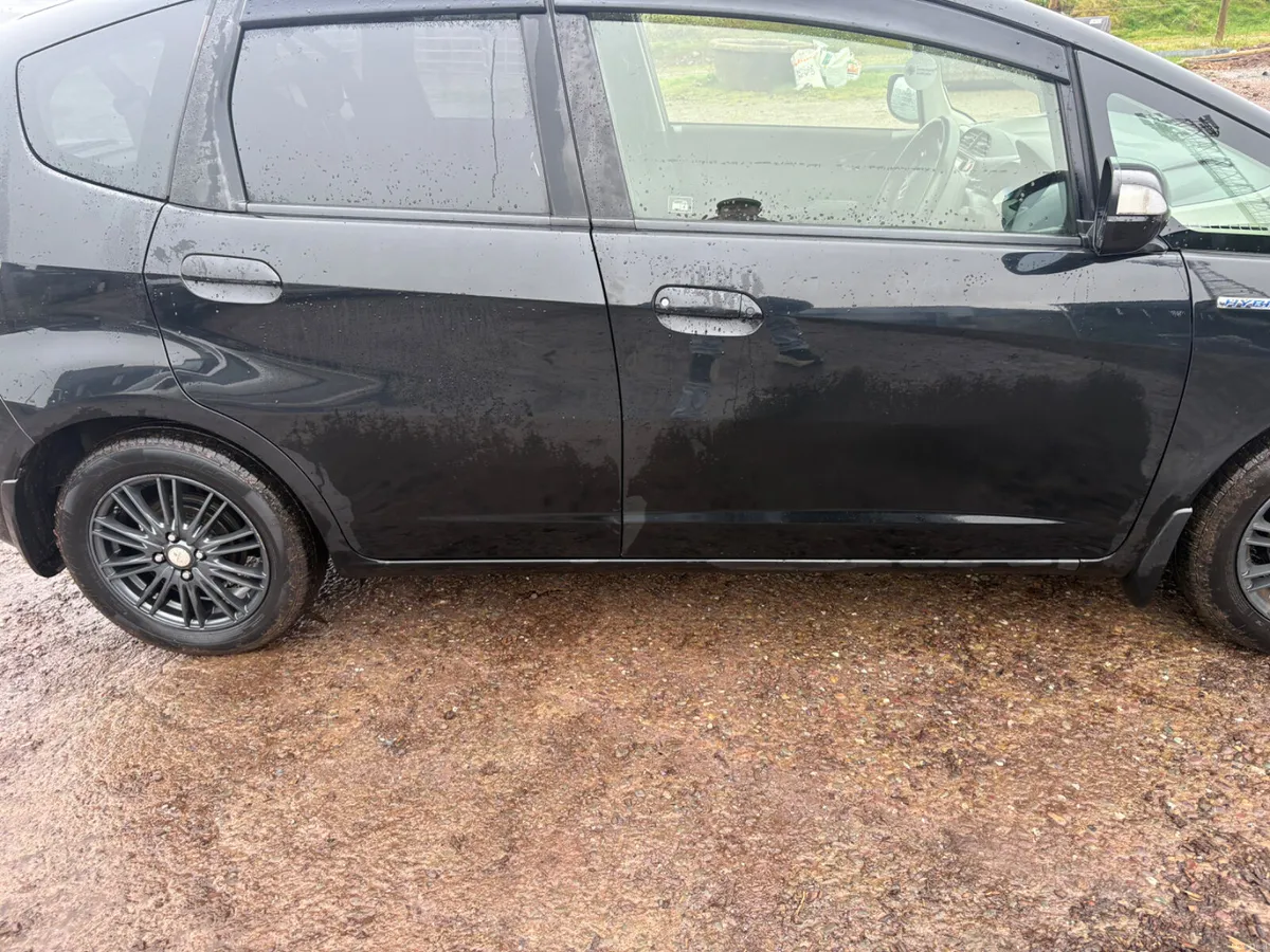 Honda Fit 2013 Automatic - Image 1