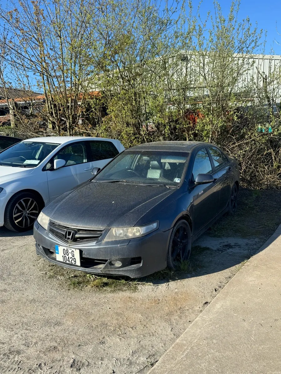 Honda accord for parts or repair - Image 2
