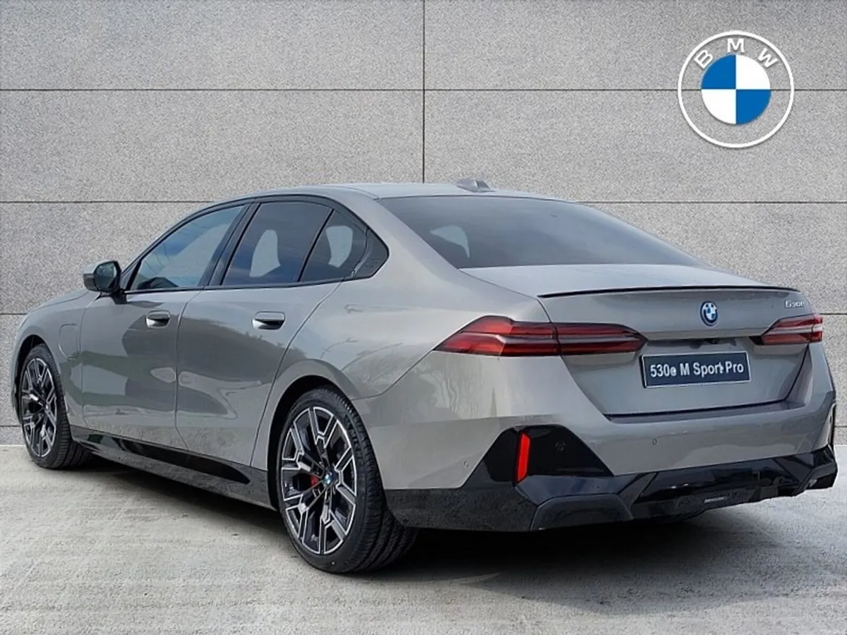 BMW 5-Series 530e M Sport Pro - Image 2