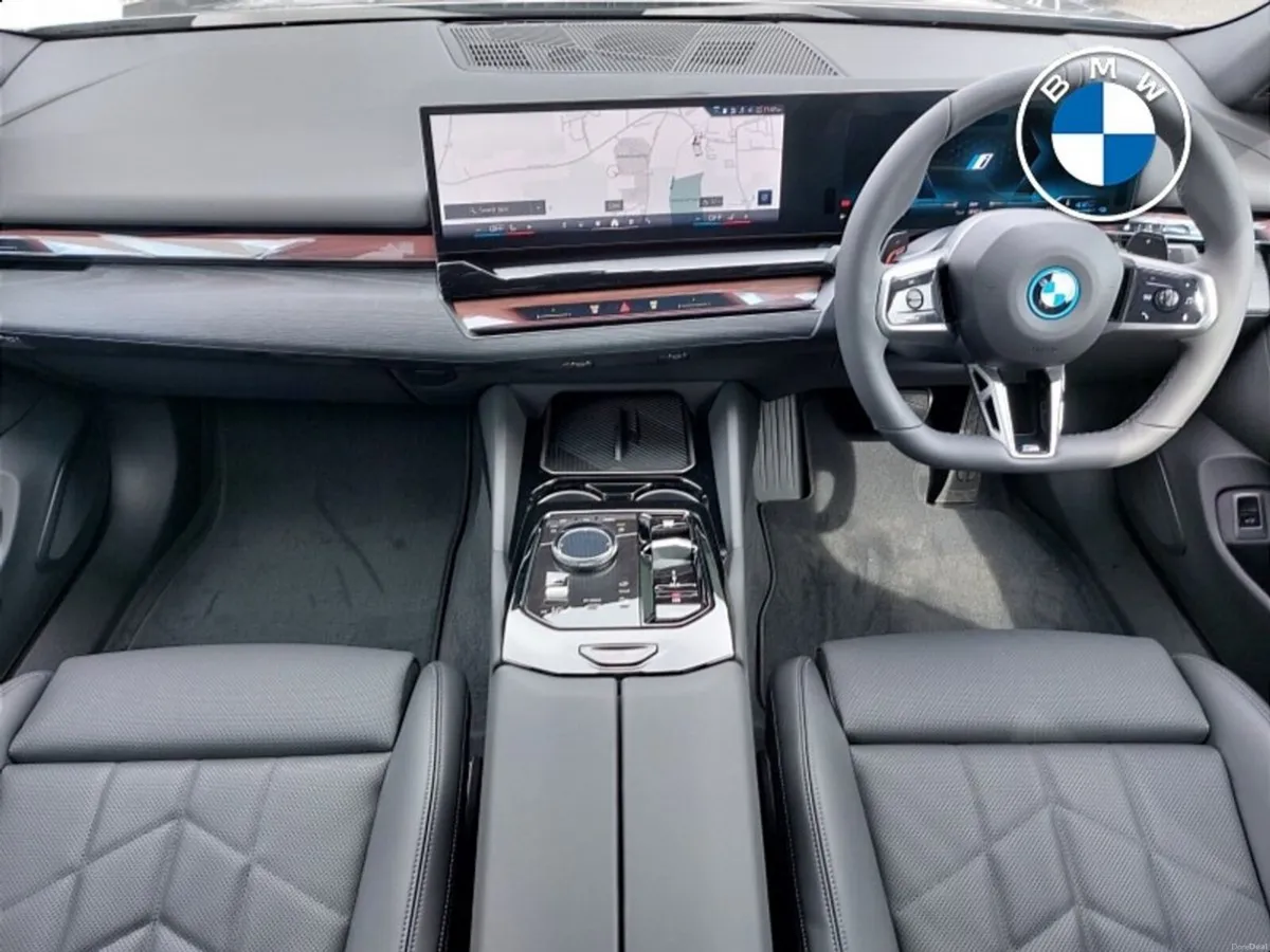 BMW 5-Series 530e M Sport Pro - Image 4