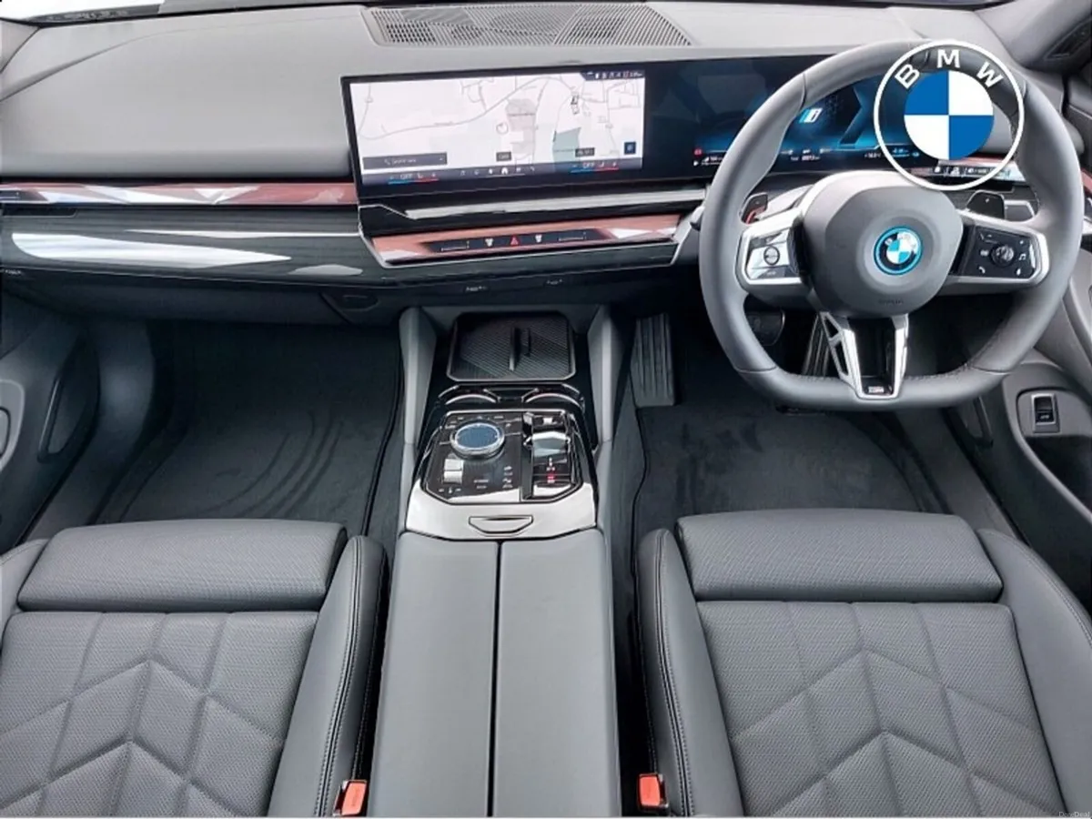 BMW 5-Series 530e M Sport - Image 4