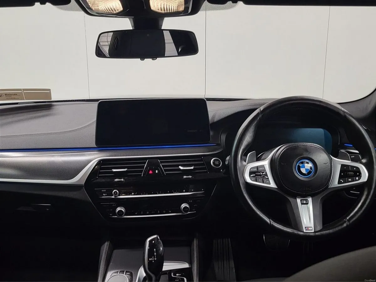 BMW 5-Series 530e M Sport - Image 4