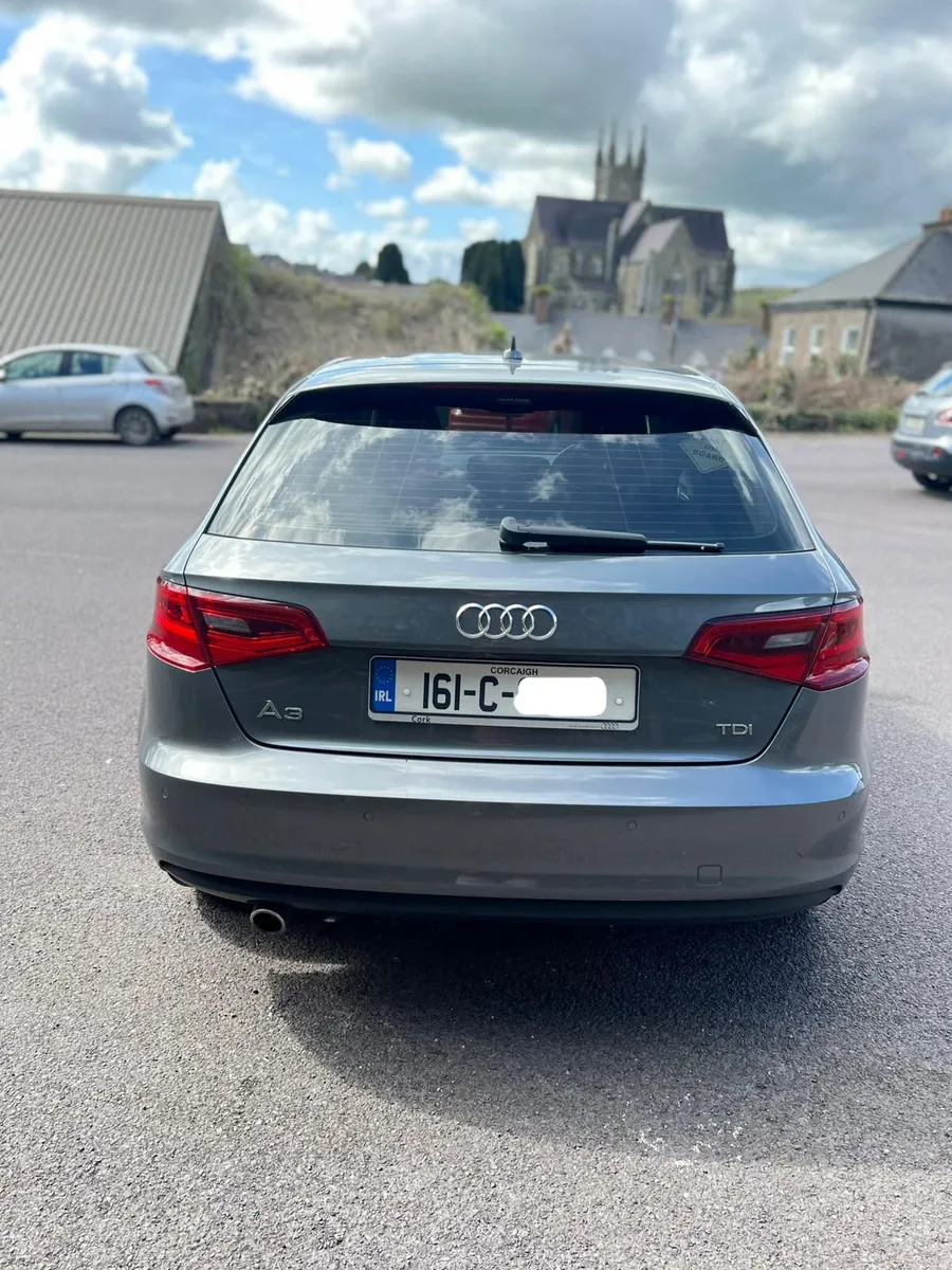 Audi A3 Sportback 1.6 TDI  110 SE 17 4DR Hatchback - Image 3