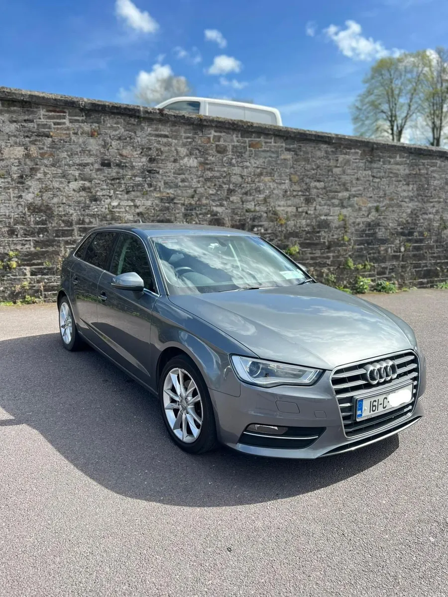 Audi A3 Sportback 1.6 TDI  110 SE 17 4DR Hatchback - Image 1