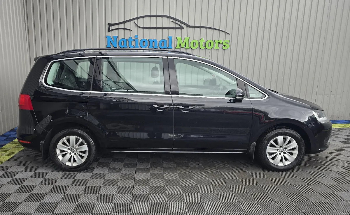 2015 Volkswagen Sharan 2.0TDI - Image 3