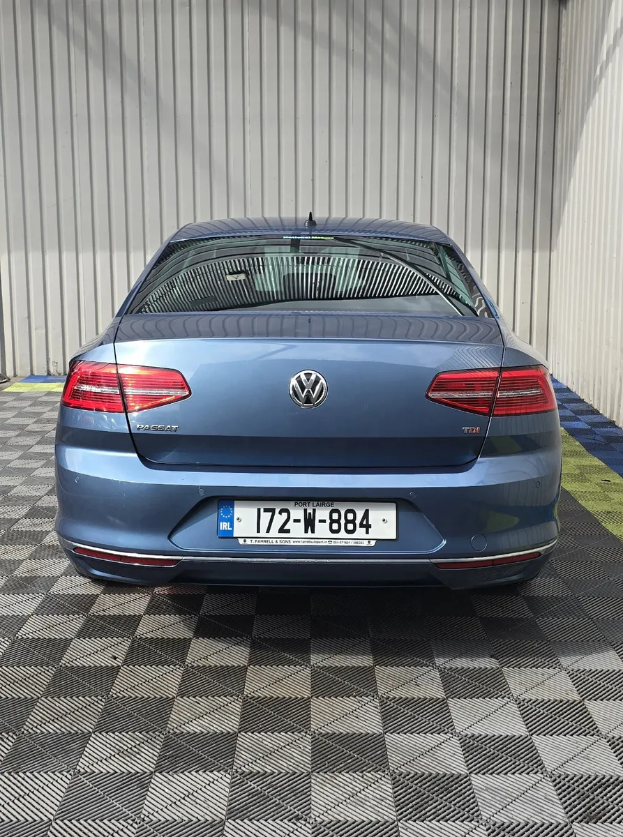 2017 Volkswagen Passat 1.6 TDI Highline - Image 3