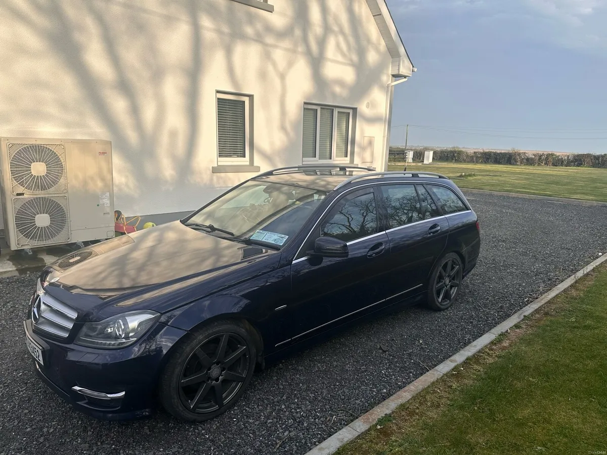Mercedes C Class Estate - Image 3