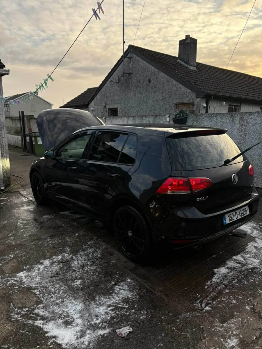 Volkswagen Golf 2015 - Image 2