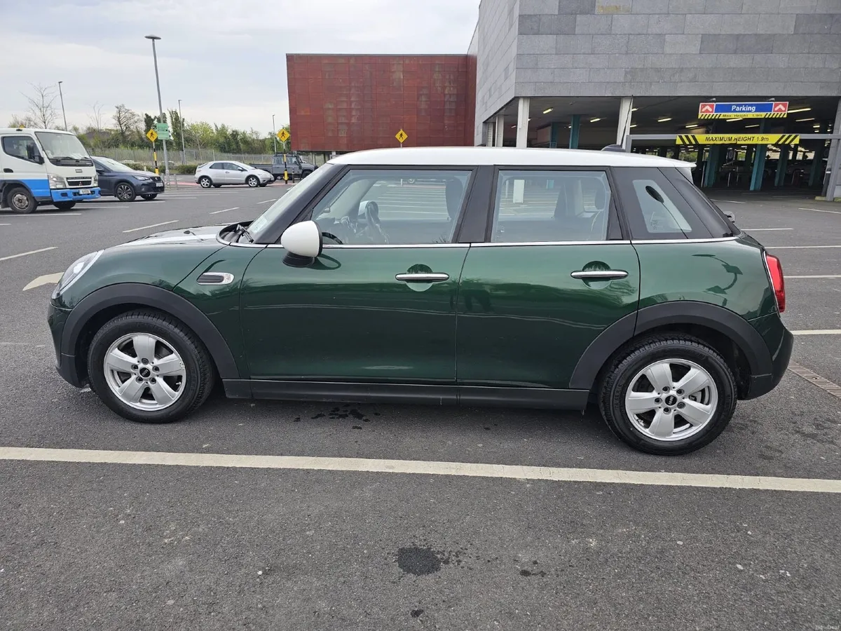 Mini Cooper 2019 - Image 3