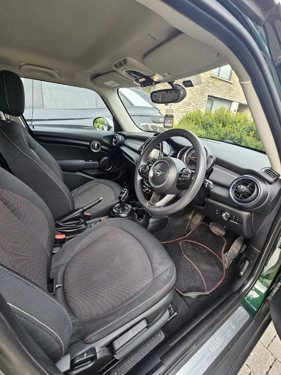 Mini Cooper 2019 - Image 4