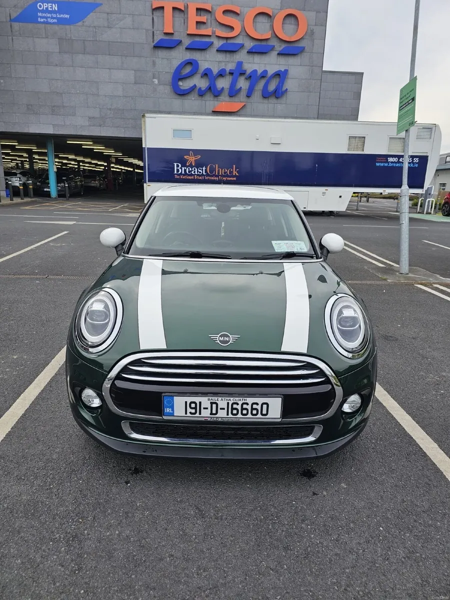Mini Cooper 2019 - Image 1