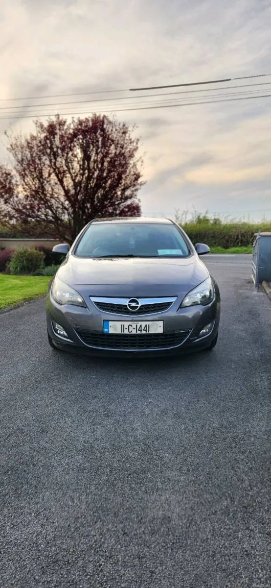 Opel Astra 1.6 (Auto) - Image 2