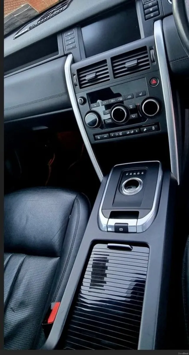 2018 LAND ROVER DISCOVERY SPORT 2.0 TD4 HSE 18 180 - Image 2