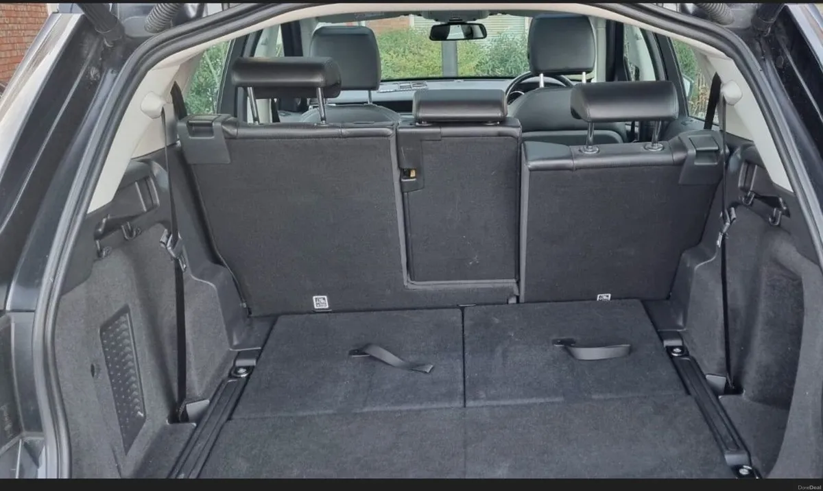 2018 LAND ROVER DISCOVERY SPORT 2.0 TD4 HSE 18 180 - Image 4