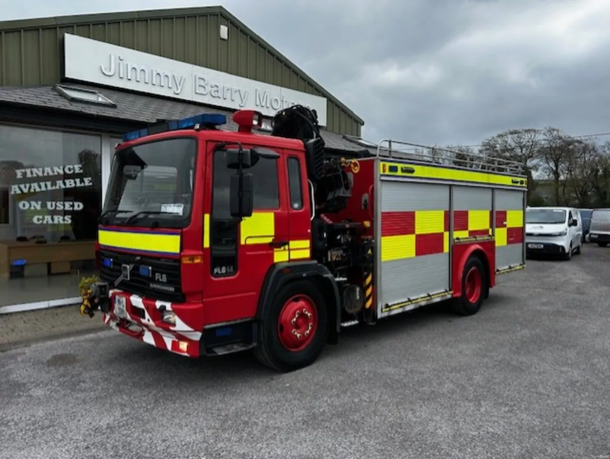 Volvo FL6 Fire truck- Hiab 105 & 3 Winches - Image 1