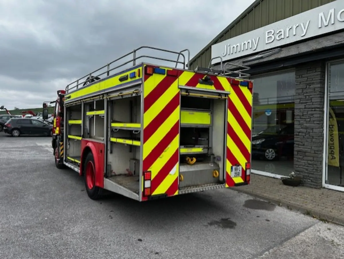 Volvo FL6 Fire truck- Hiab 105 & 3 Winches - Image 5