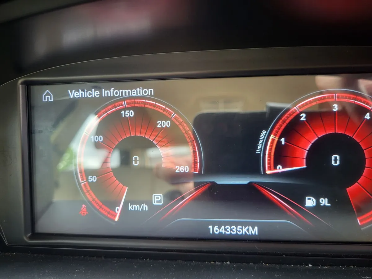 BMW 5-Series 2007 - Image 2