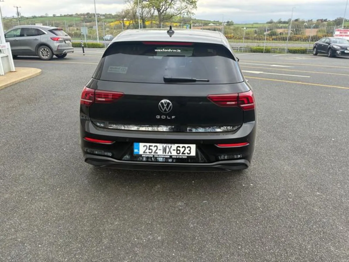 Volkswagen Golf Edition 75 1.5 Mhev 116HP - Image 4